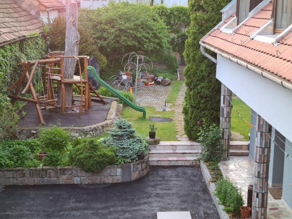 Hotel Szekely Vendeghaz Esztergom Exterior foto