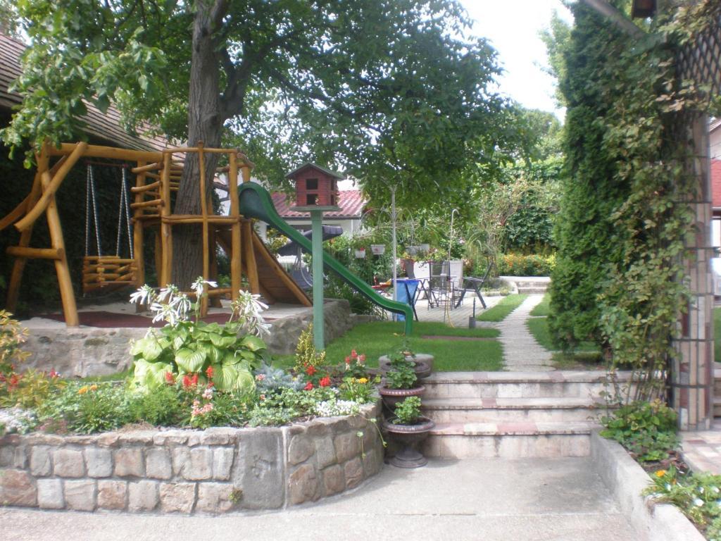 Hotel Szekely Vendeghaz Esztergom Exterior foto
